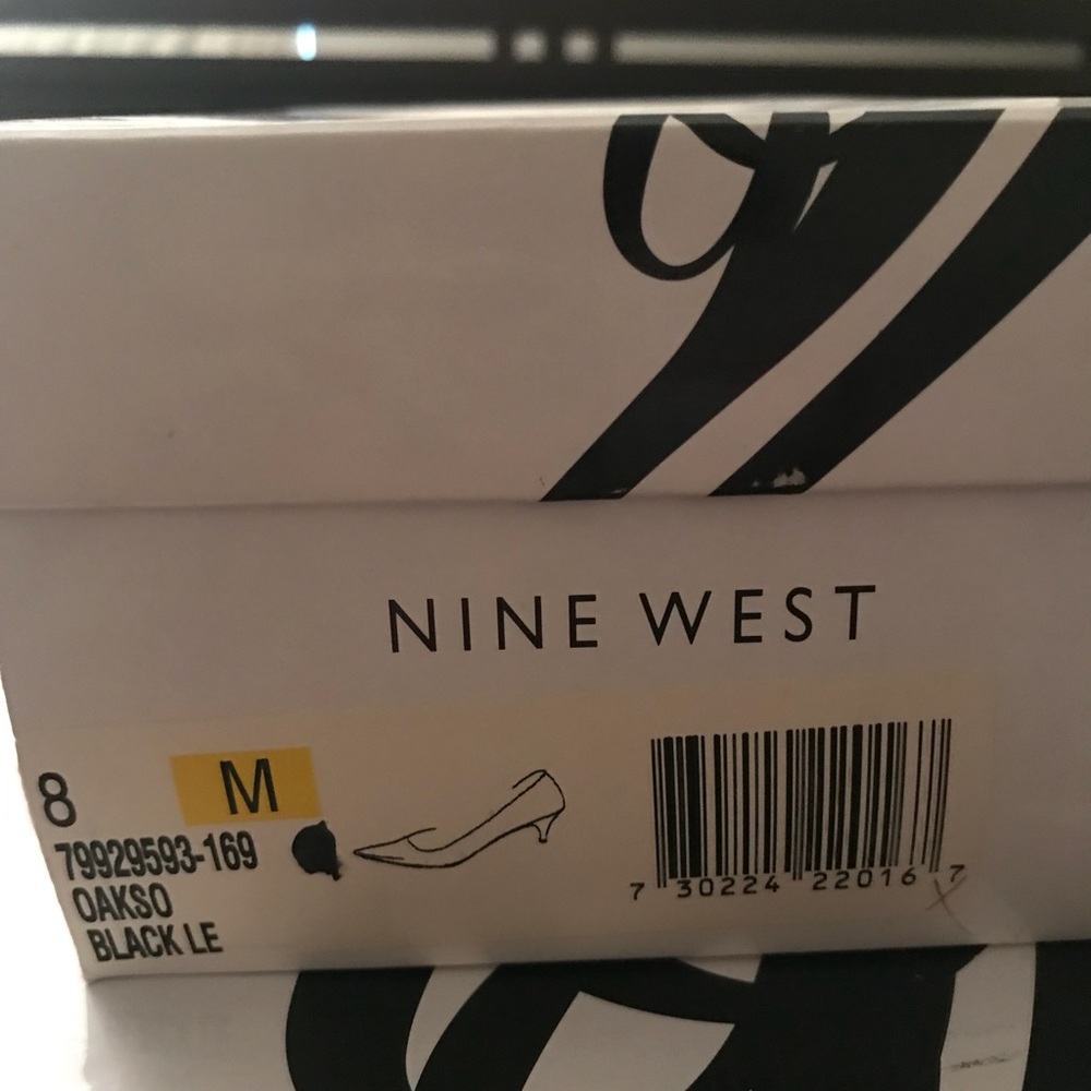 New! Nine West black kitten heels size 8